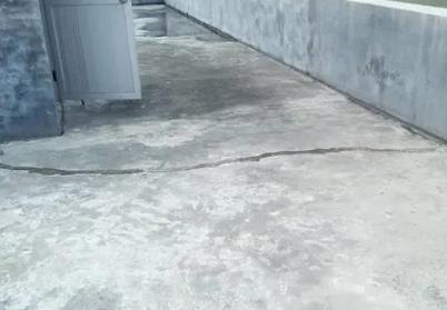 商水楼顶漏水维修公司分享下如何解决卫生间隐蔽部位漏水的问题?